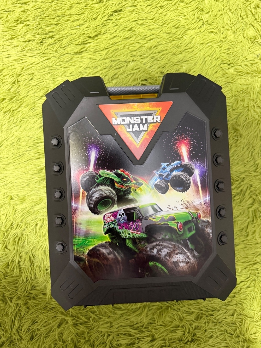 Monster Jam Pit Party & Go Carrying Rolling Case w/ 10 POPULAR MONSTER TRUCKS